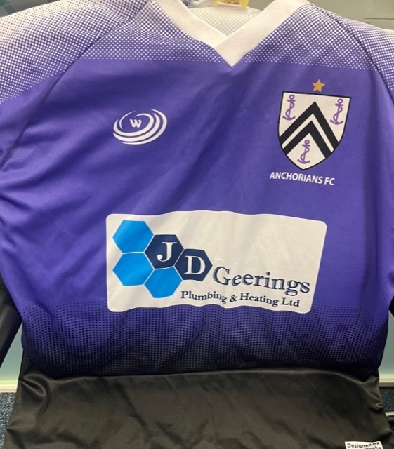 JD Geerings supporting Anchorians Football Club